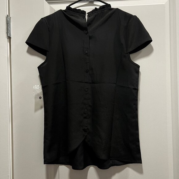 Modcloth Top Women's Medium Short Sleeve with Buttoned Back in Black - Picture 5 of 5